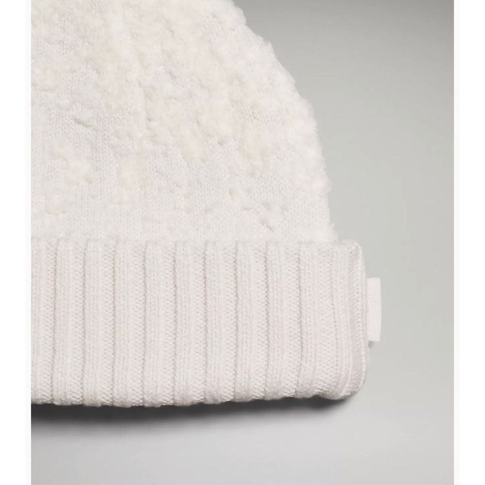 Lululemon Women's Ombre Knit Textured Beanie - Picture 3 of 7